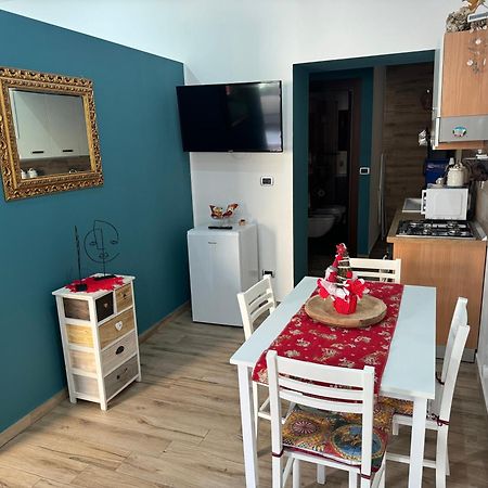 Two Face Apartment Syracuse ภายนอก รูปภาพ