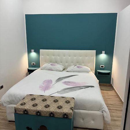Two Face Apartment Syracuse ภายนอก รูปภาพ