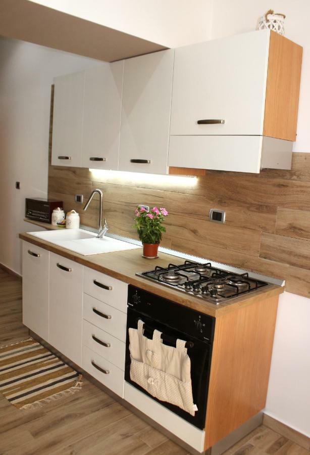 Two Face Apartment Syracuse ภายนอก รูปภาพ